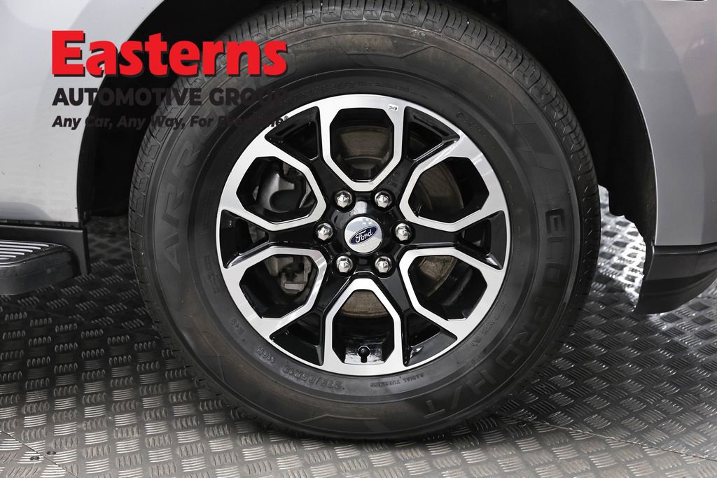 Used 2024 Ford Expedition XLT image 33