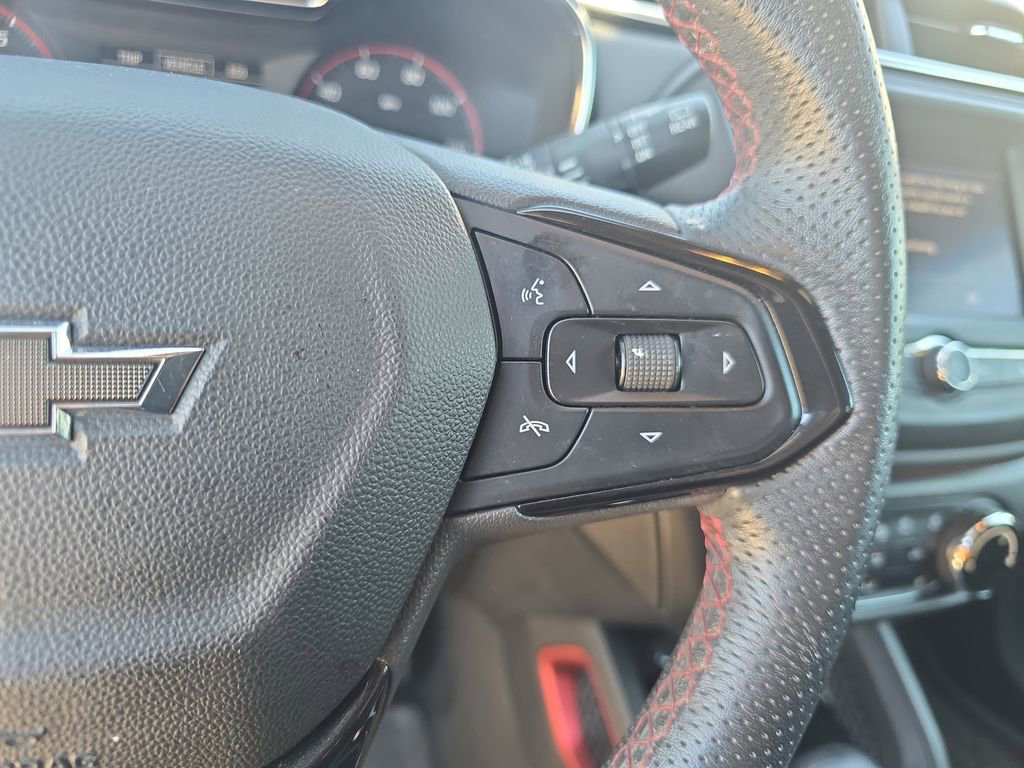 Used 2021 Chevrolet TrailBlazer RS w/ Driver Confidence Package FWD image 18