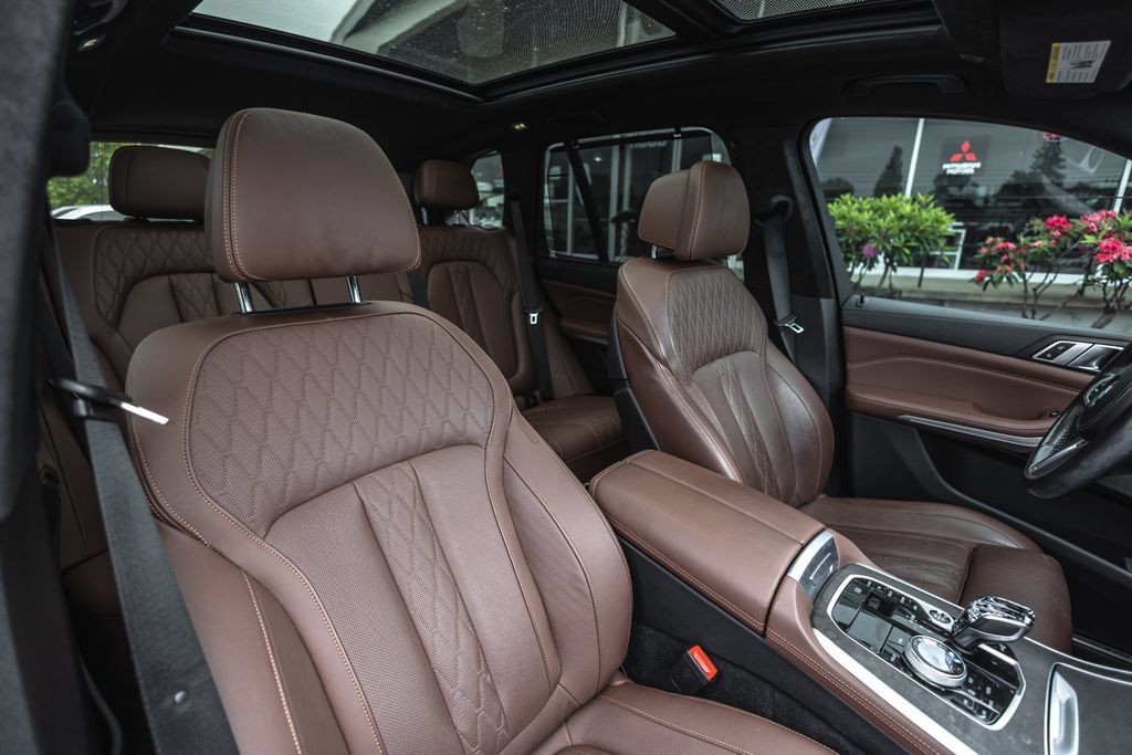 Used 2022 BMW X5 M50i w/ Executive Package AWD/4WD image 29