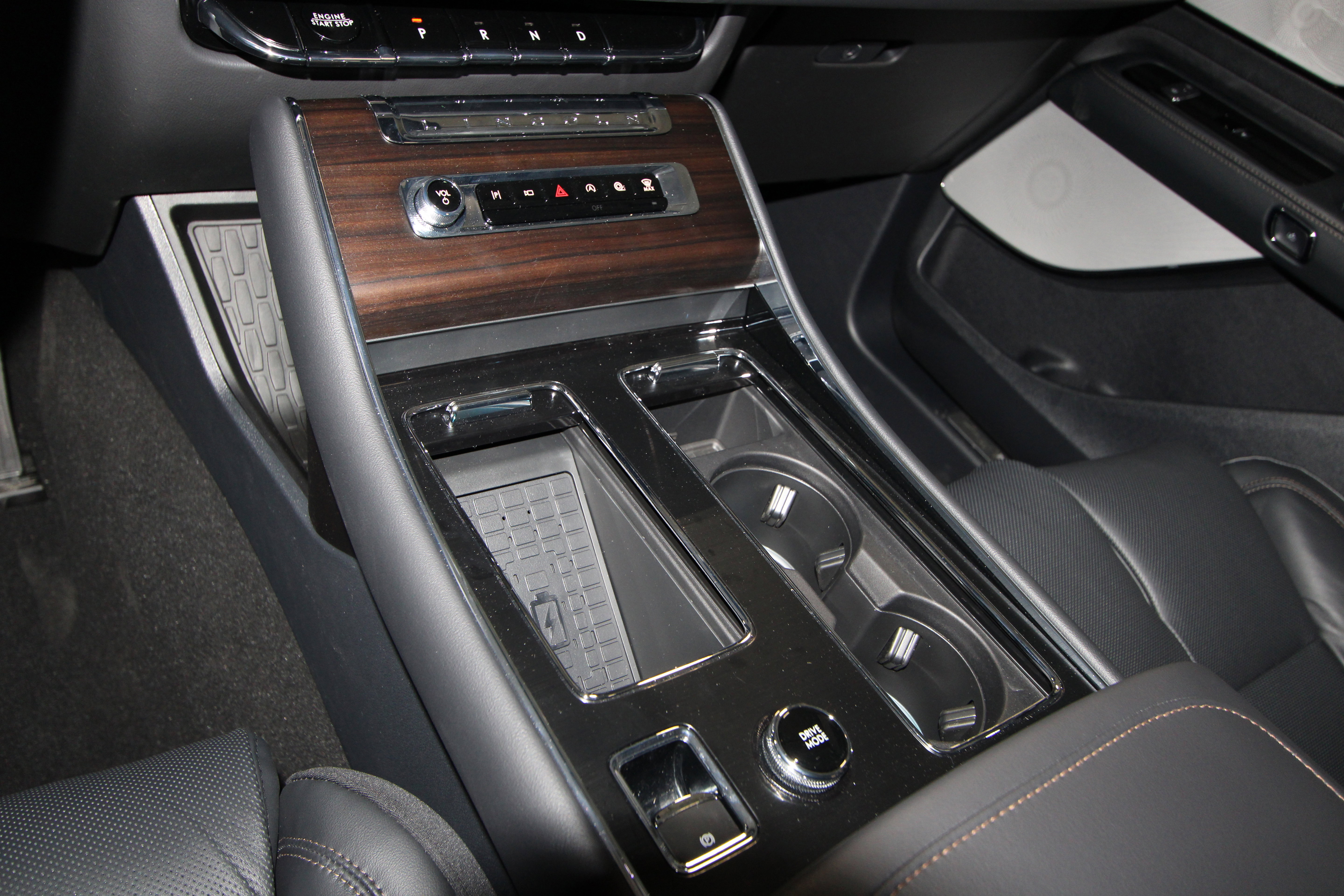 New 2026 Lincoln Aviator Reserve image 14