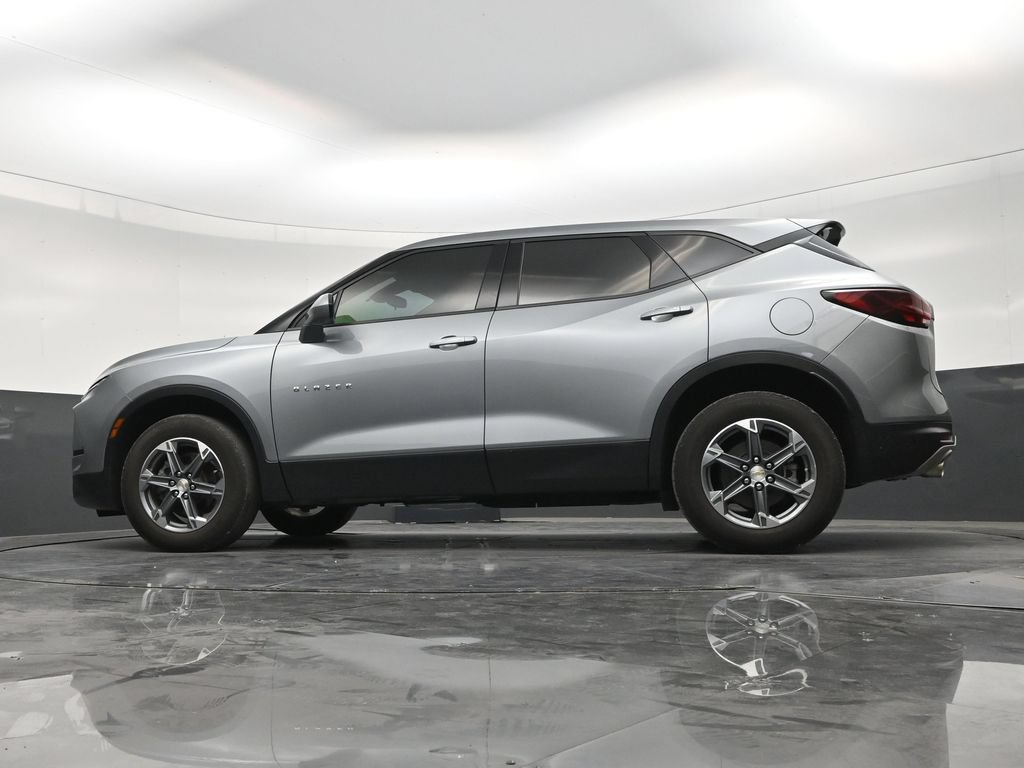 Used 2024 Chevrolet Blazer LT FWD image 20