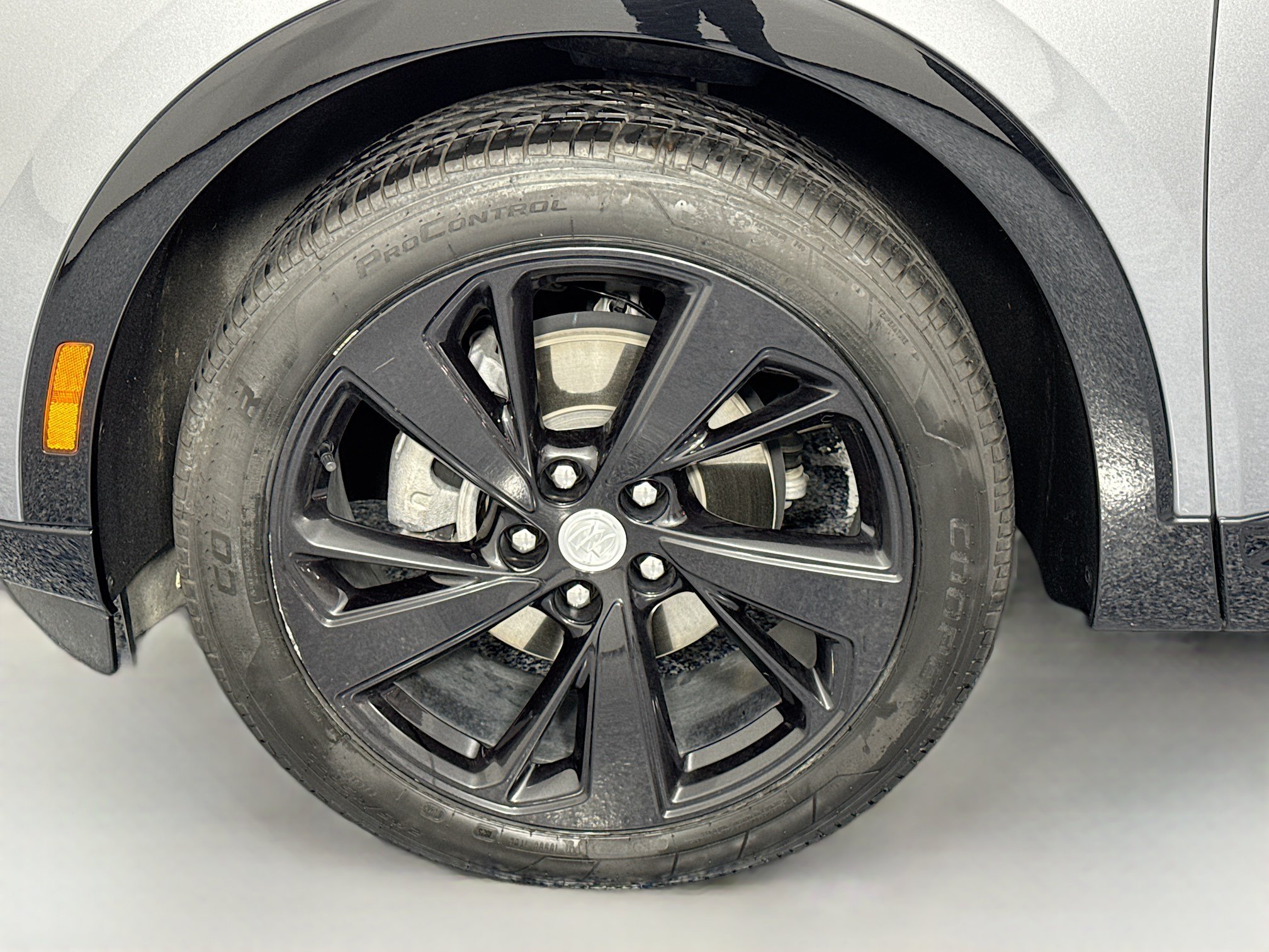 Used 2021 Buick Envision Essence w/ Sport Touring Package AWD/4WD image 29