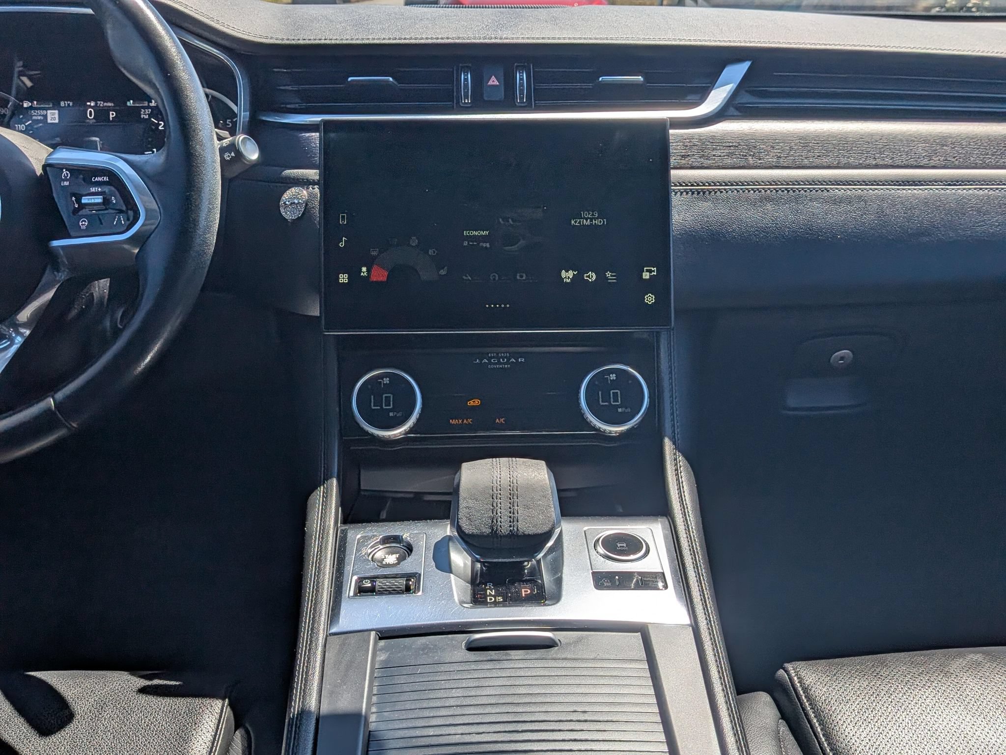 Used 2023 Jaguar F-PACE S AWD/4WD image 10
