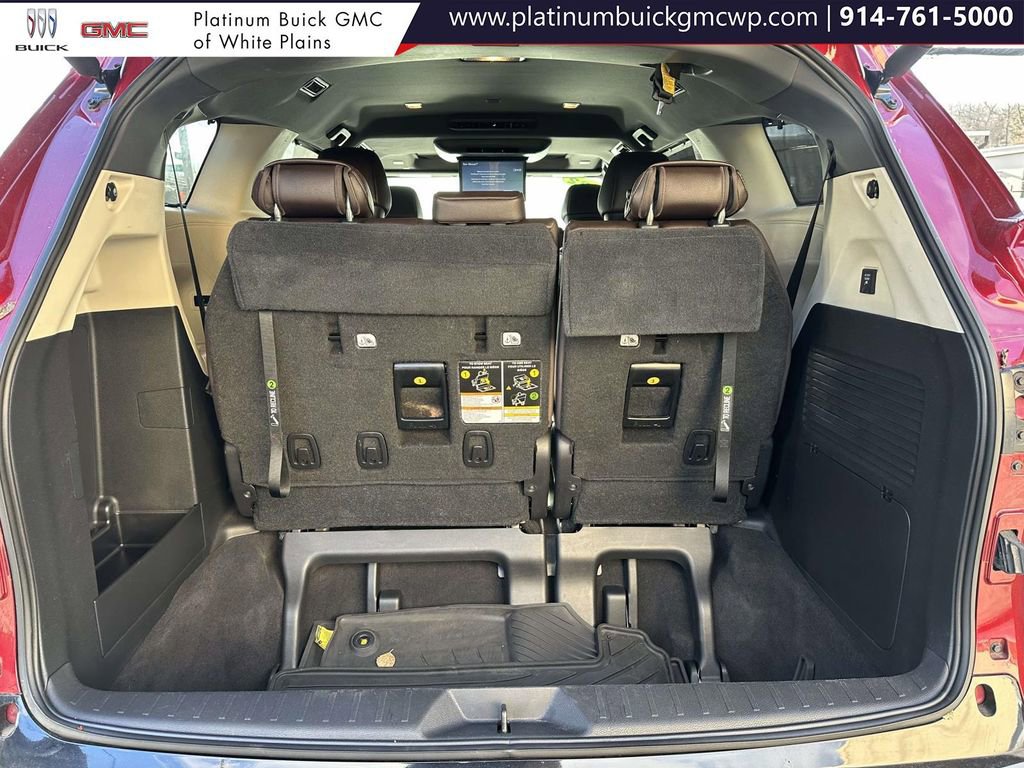 Used 2022 Toyota Sienna Platinum image 14