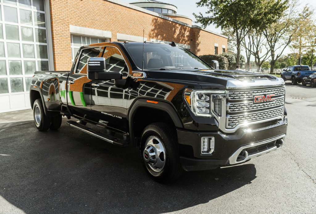 Used 2023 GMC Sierra 3500 Denali AWD/4WD image 6