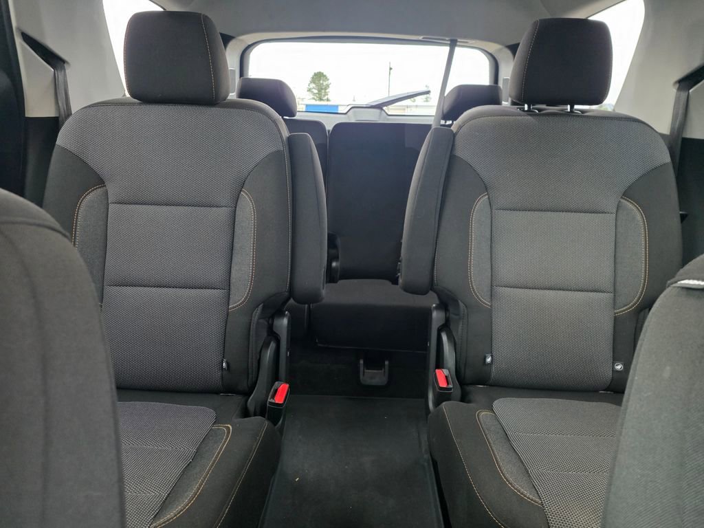 Used 2020 Chevrolet Traverse LT w/ LPO, Blackout Package image 7