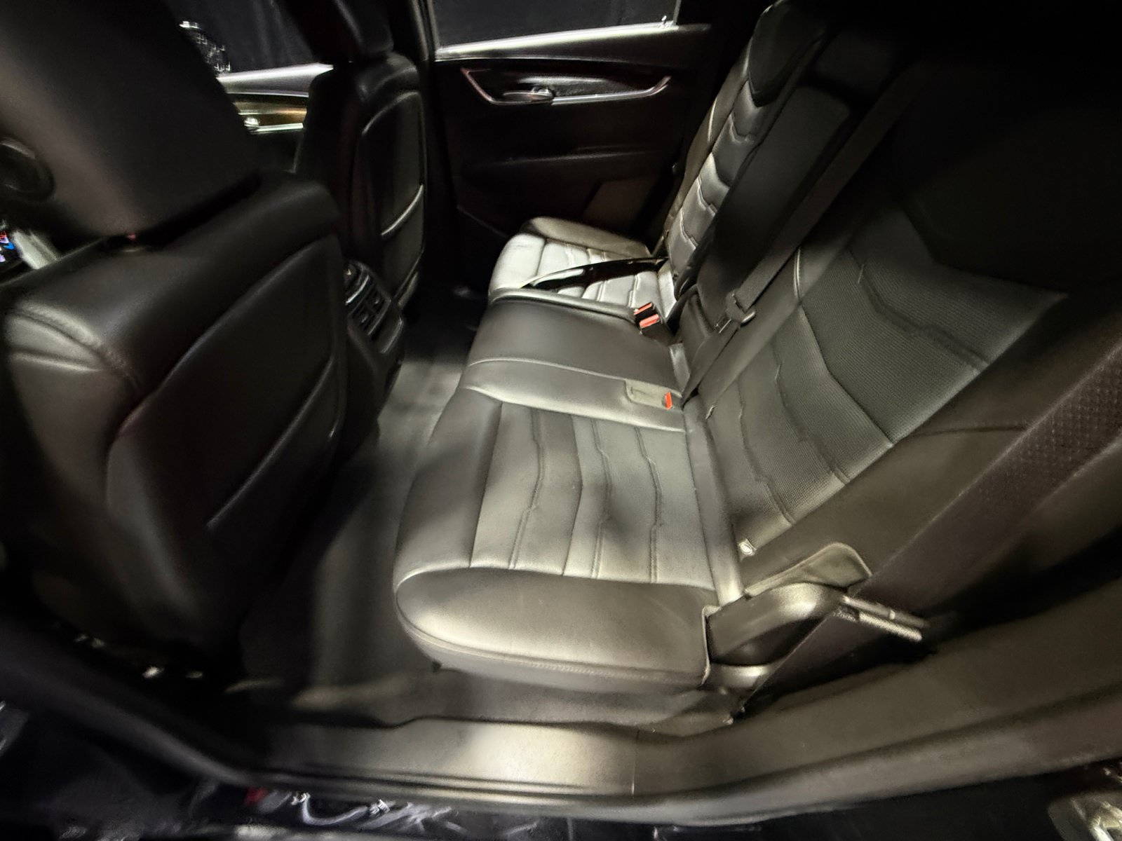 Used 2019 Cadillac XT5 Platinum AWD/4WD image 17