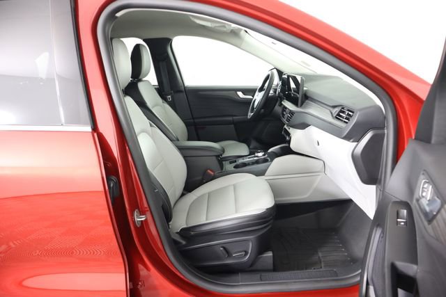 Used 2024 Ford Escape Platinum AWD/4WD image 59