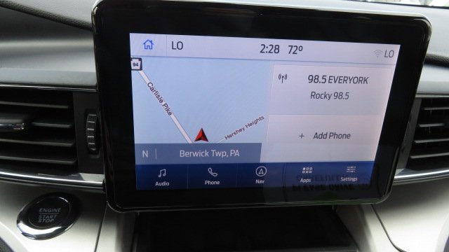 Certified 2022 Ford Explorer XLT w/ Equipment Group 202A image 10