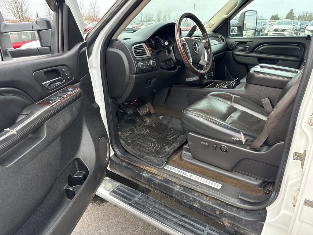 Used 2013 GMC Sierra 3500 Denali image 12