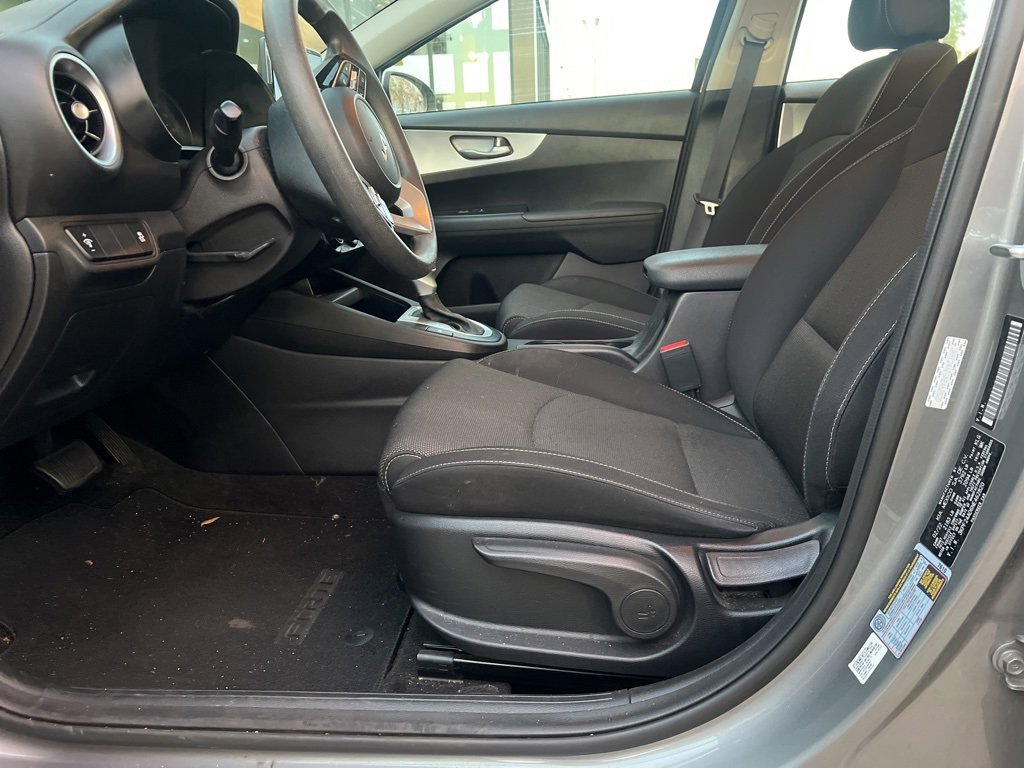 Used 2022 Kia Forte LXS image 17