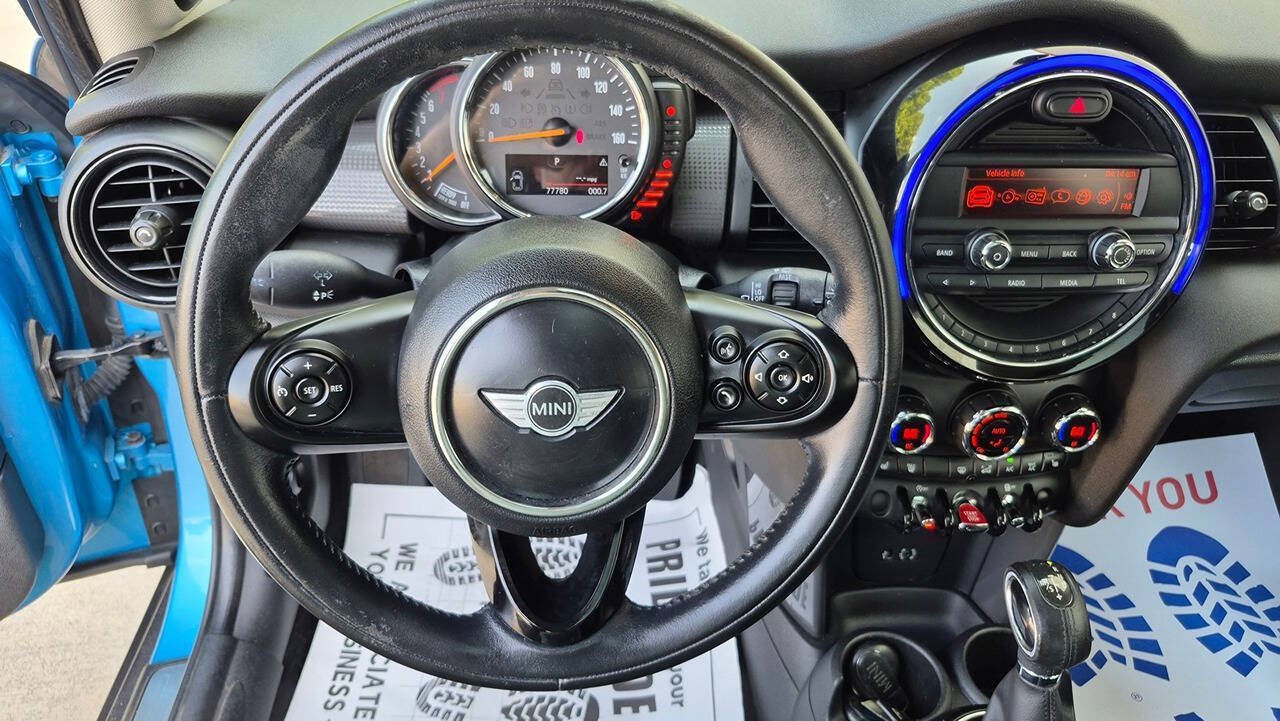 Used 2015 MINI Cooper 4-Door Hardtop FWD image 26