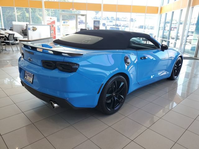 Used 2023 Chevrolet Camaro SS RWD image 4