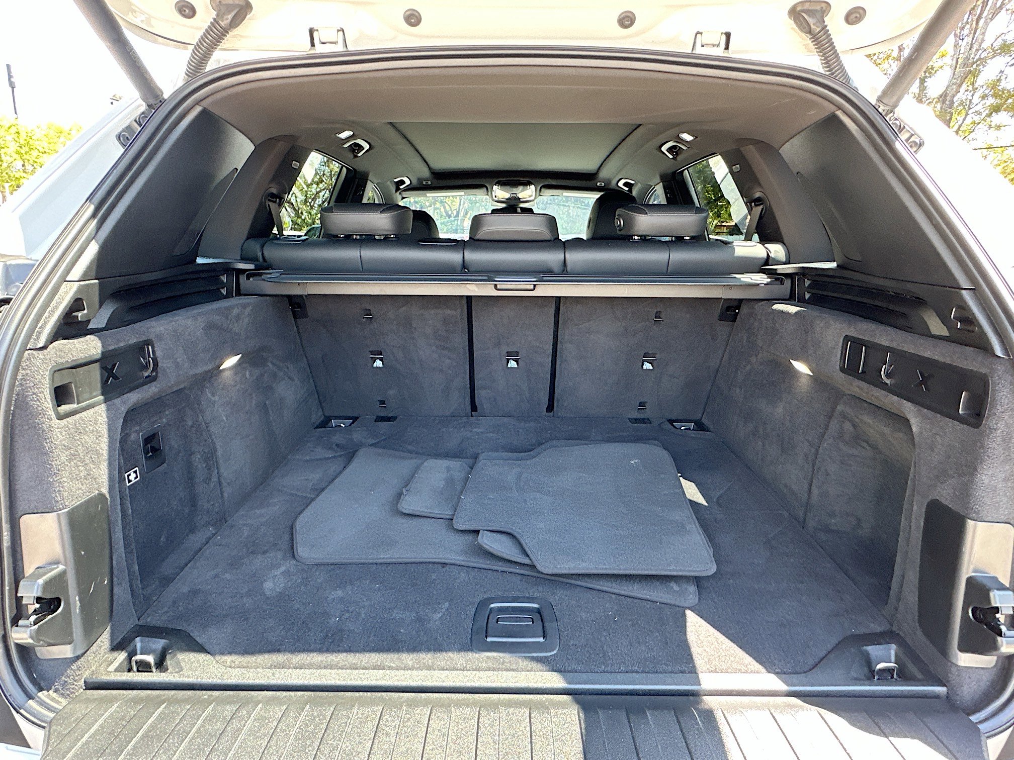 Used 2024 BMW X5 sDrive40i w/ M Sport Package image 28