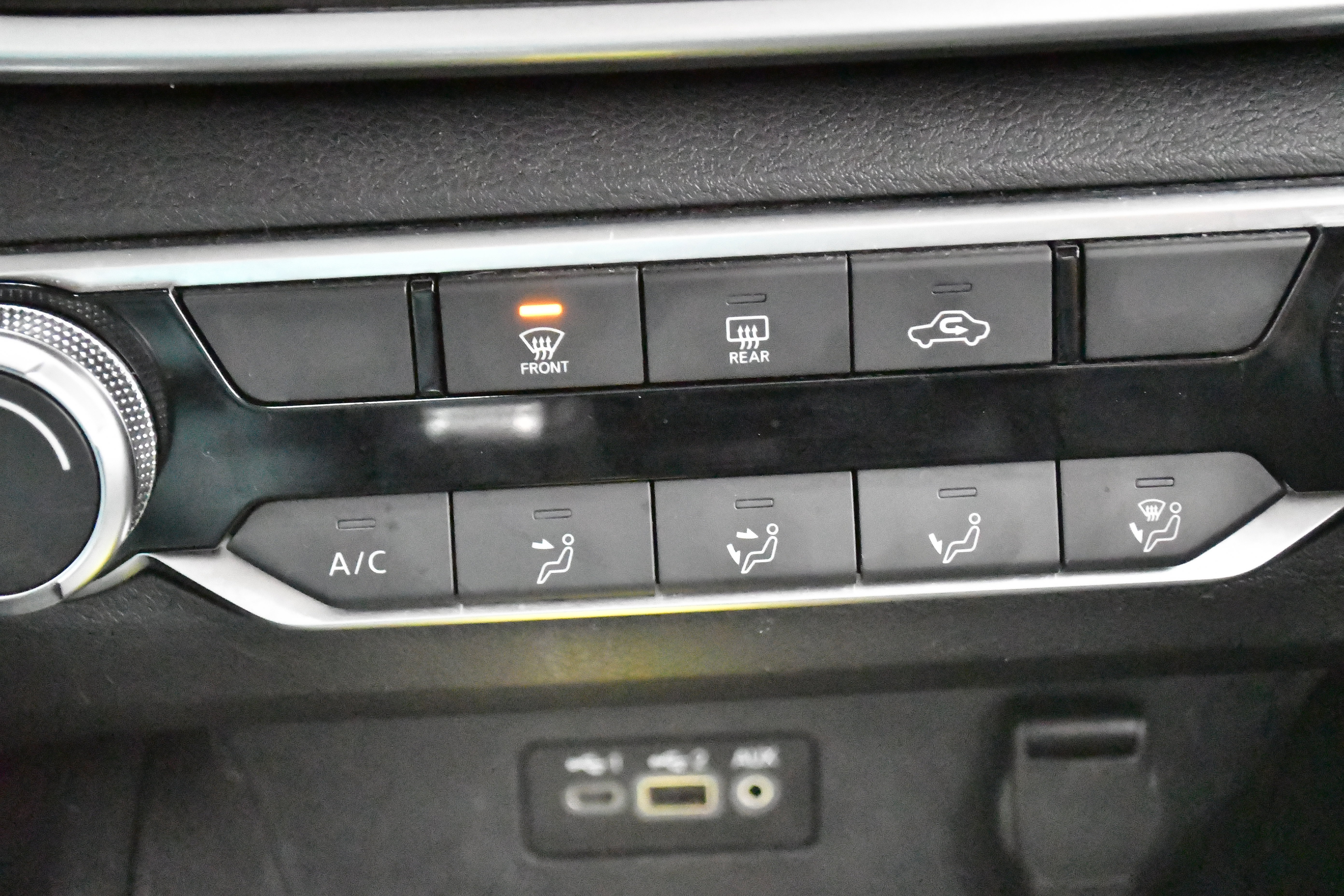 Used 2025 Nissan Altima 2.5 SV FWD image 27