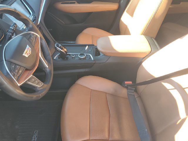 Certified 2024 Cadillac XT5 Premium Luxury w/ LPO, Floor Liner Package AWD/4WD image 13