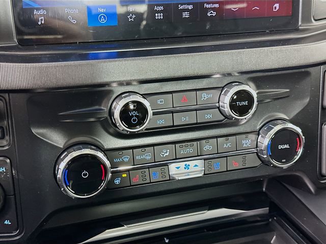 New 2026 Ford F450 Platinum w/ FX4 Off-Road Package image 16