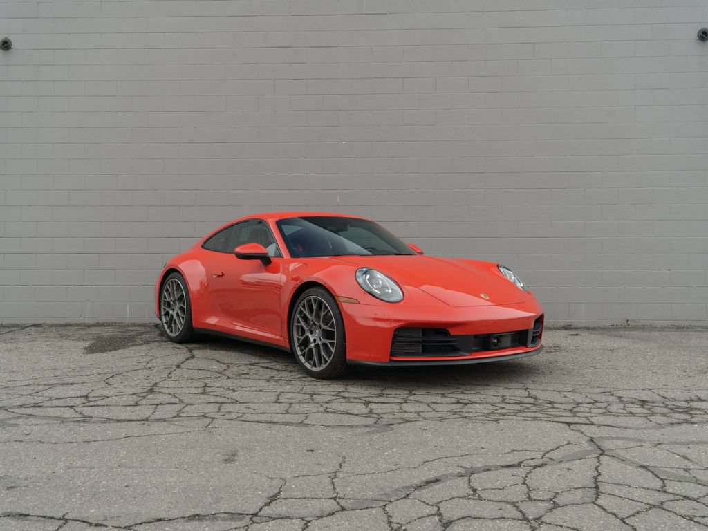 Used 2025 Porsche 911 Carrera RWD image 9