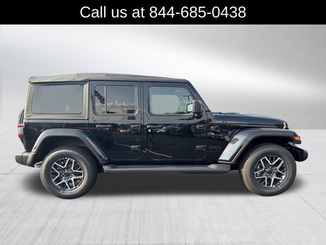 New 2026 Jeep Wrangler Unlimited Sahara AWD/4WD image 4