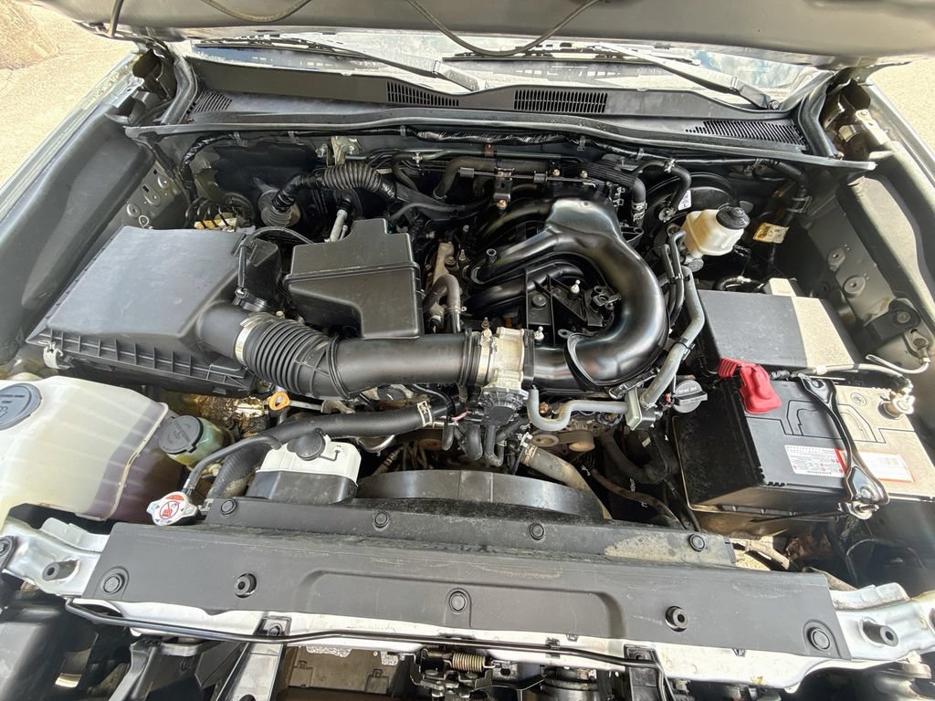 Used 2021 Toyota Tacoma TRD Sport AWD/4WD image 32