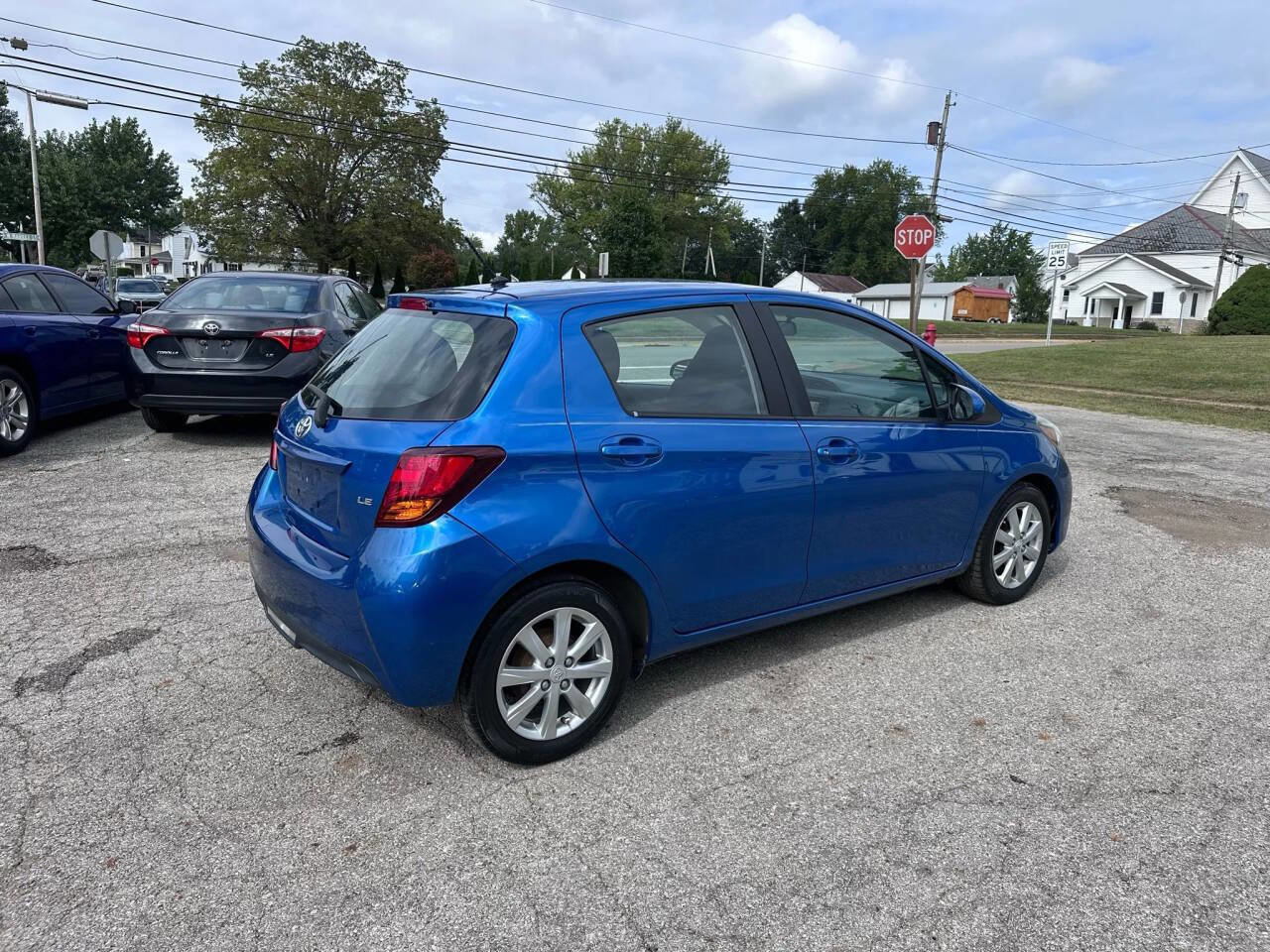 Used 2016 Toyota Yaris LE image 6