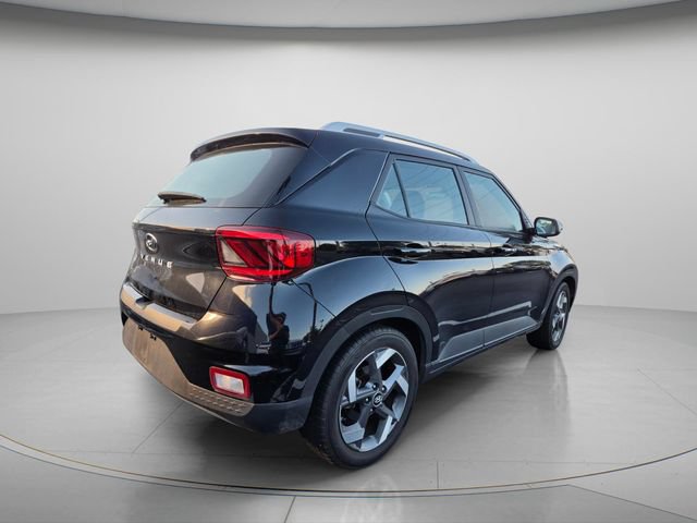 Used 2021 Hyundai Venue SEL w/ Cargo Package FWD image 6