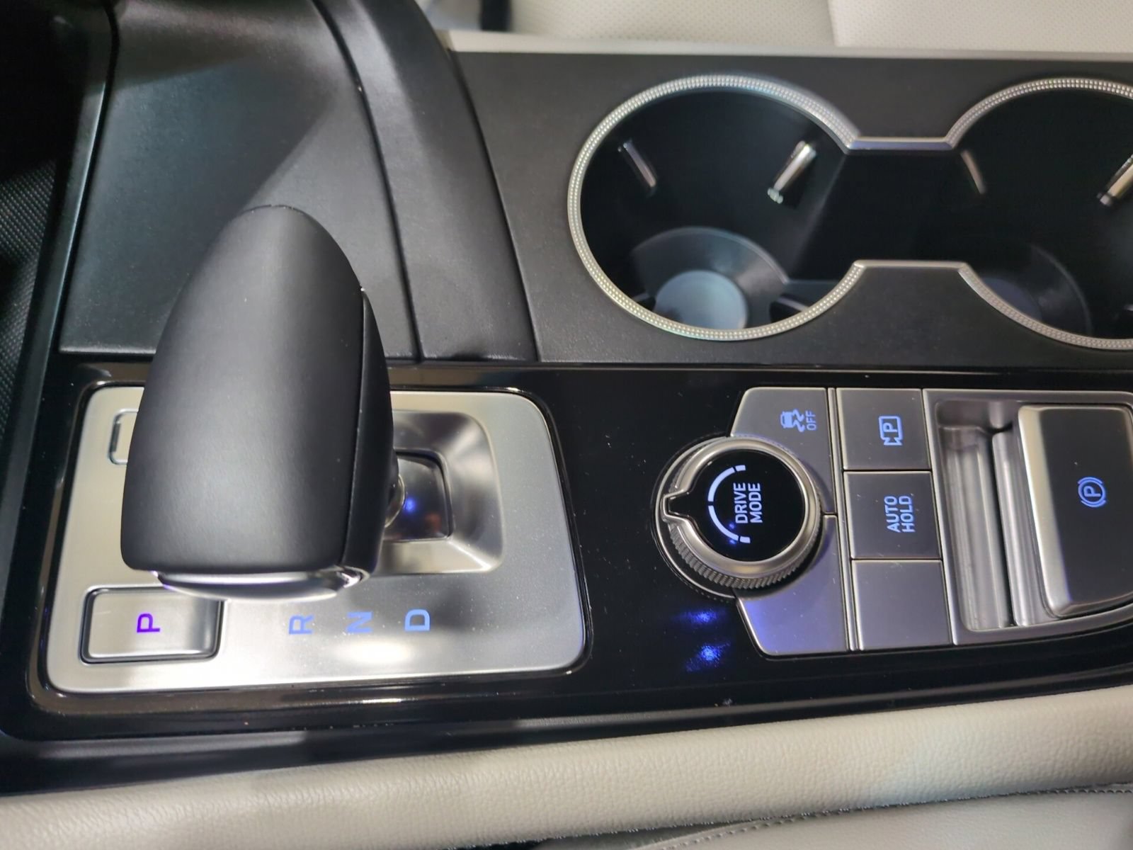 Certified 2023 Genesis G70 2.0T AWD/4WD image 21