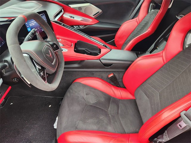 Used 2022 Chevrolet Corvette Stingray Premium Cpe w/ Z51 Performance Package RWD image 3