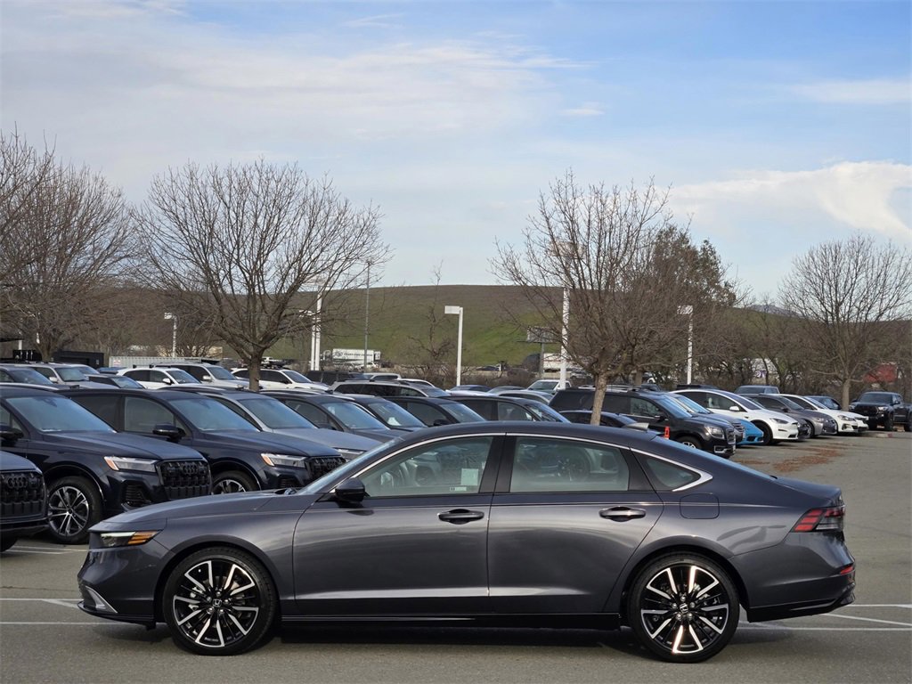 New 2025 Honda Accord Touring image 7