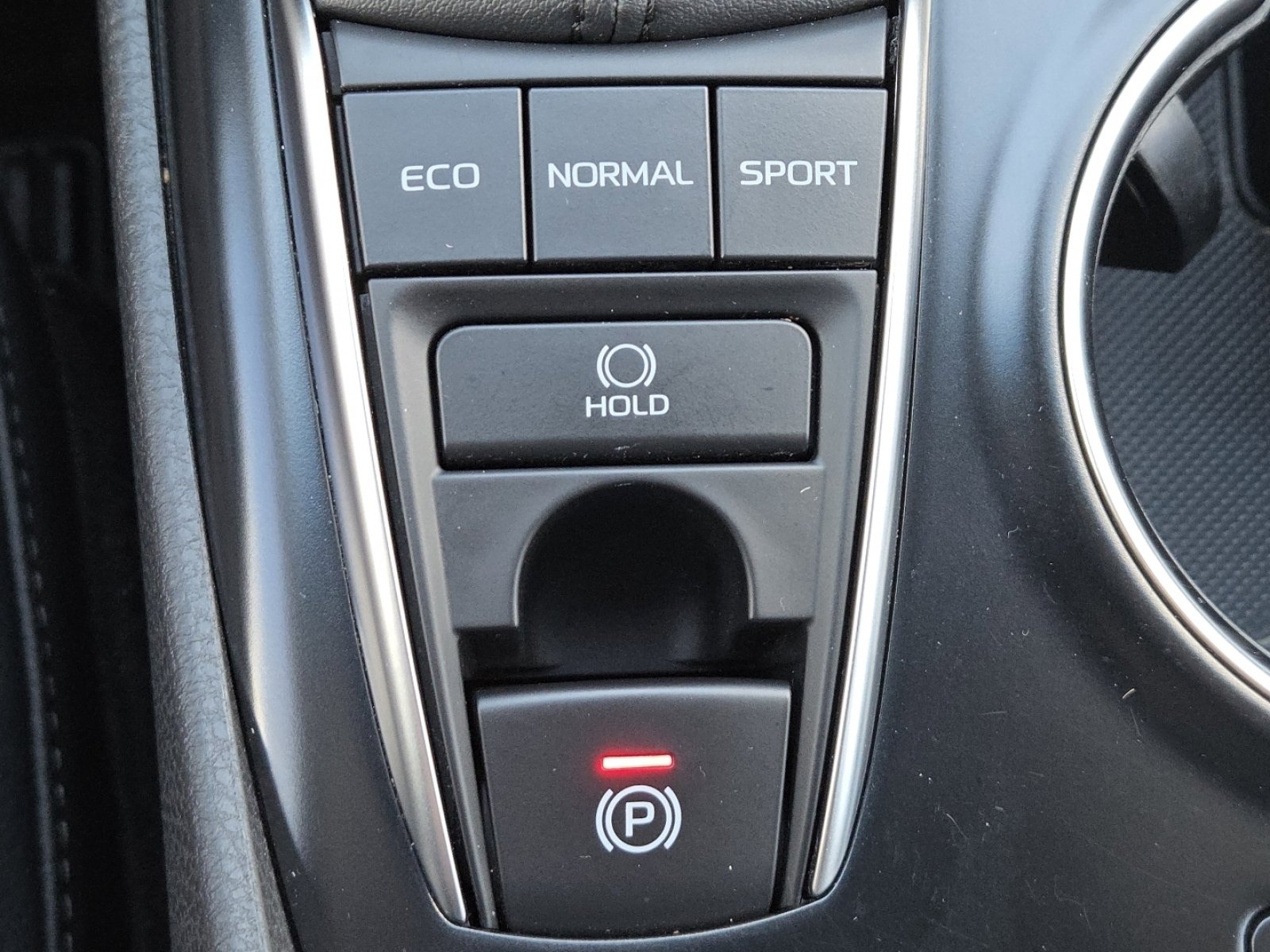 Used 2018 Toyota Camry XSE image 33