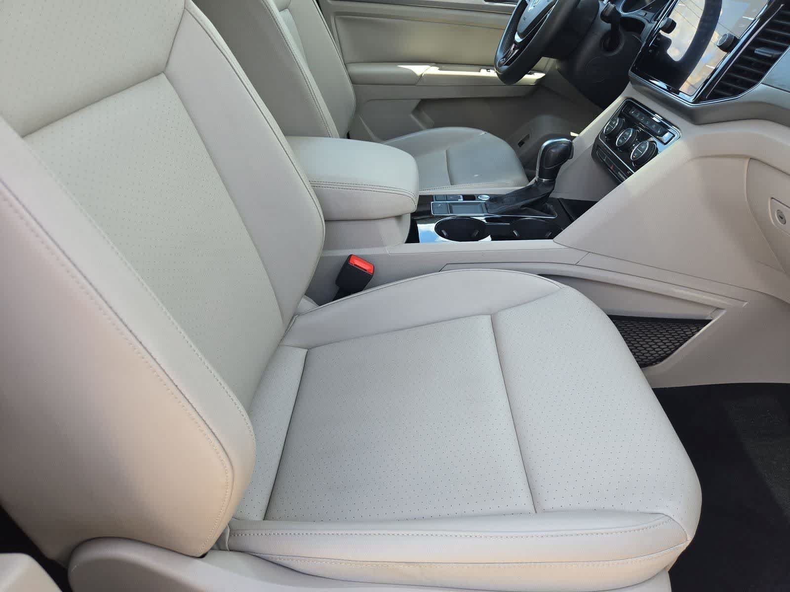 Used 2018 Volkswagen Atlas SEL FWD image 21