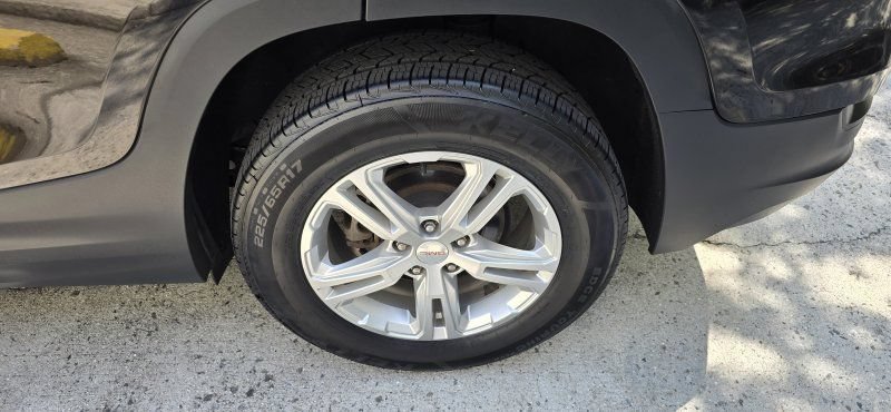 Used 2019 GMC Terrain SLE w/ Driver Convenience Package AWD/4WD image 10