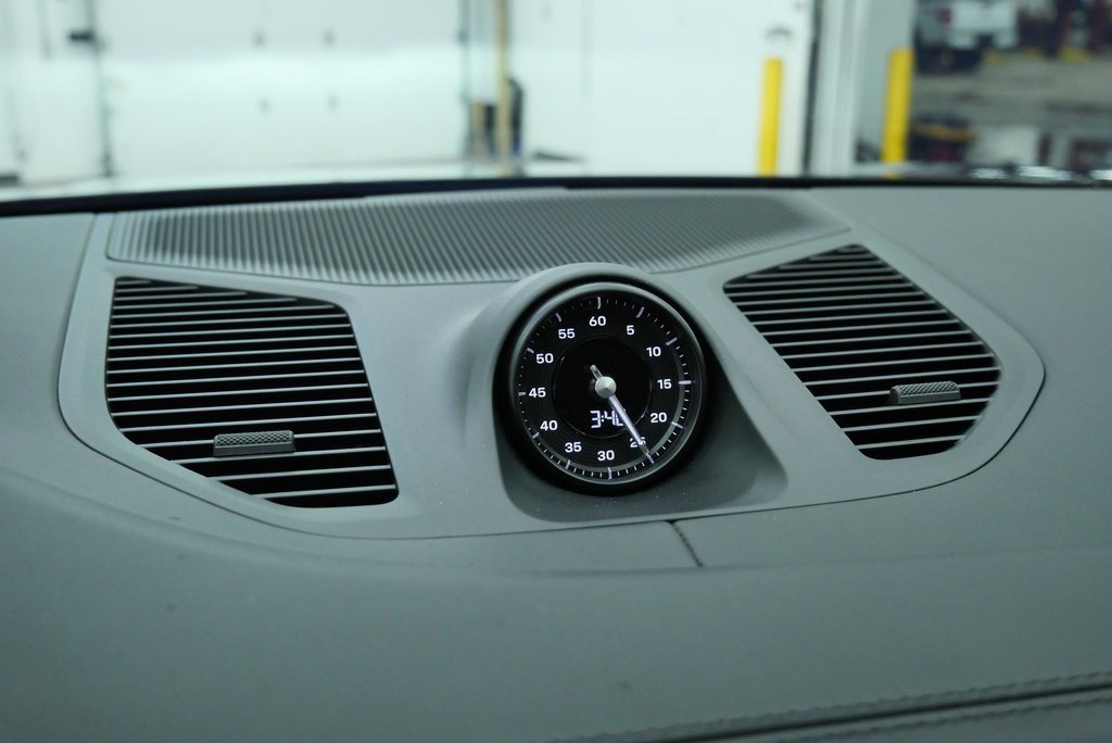 Used 2025 Porsche Cayenne GTS image 35