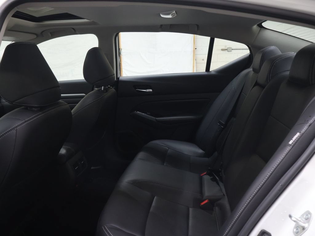 Used 2023 Nissan Altima 2.5 SL AWD/4WD image 14