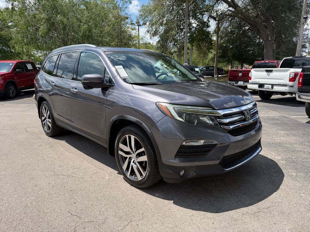 Used 2017 Honda Pilot Touring video 1