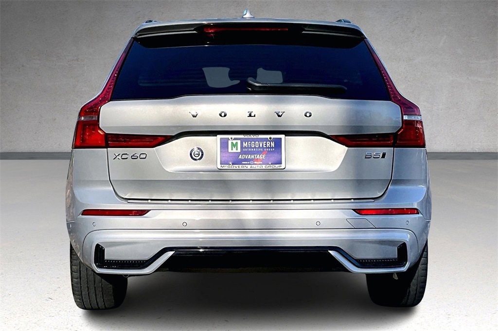 Certified 2023 Volvo XC60 B5 Plus w/ Climate Package image 5