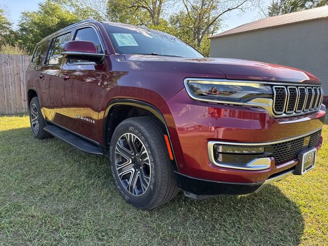 Used 2022 Jeep Wagoneer Series III RWD image 3
