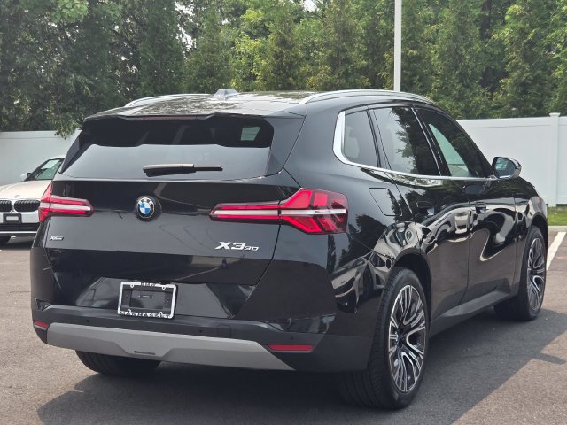 Used 2025 BMW X3 xDrive30i w/ Premium Package AWD/4WD image 5