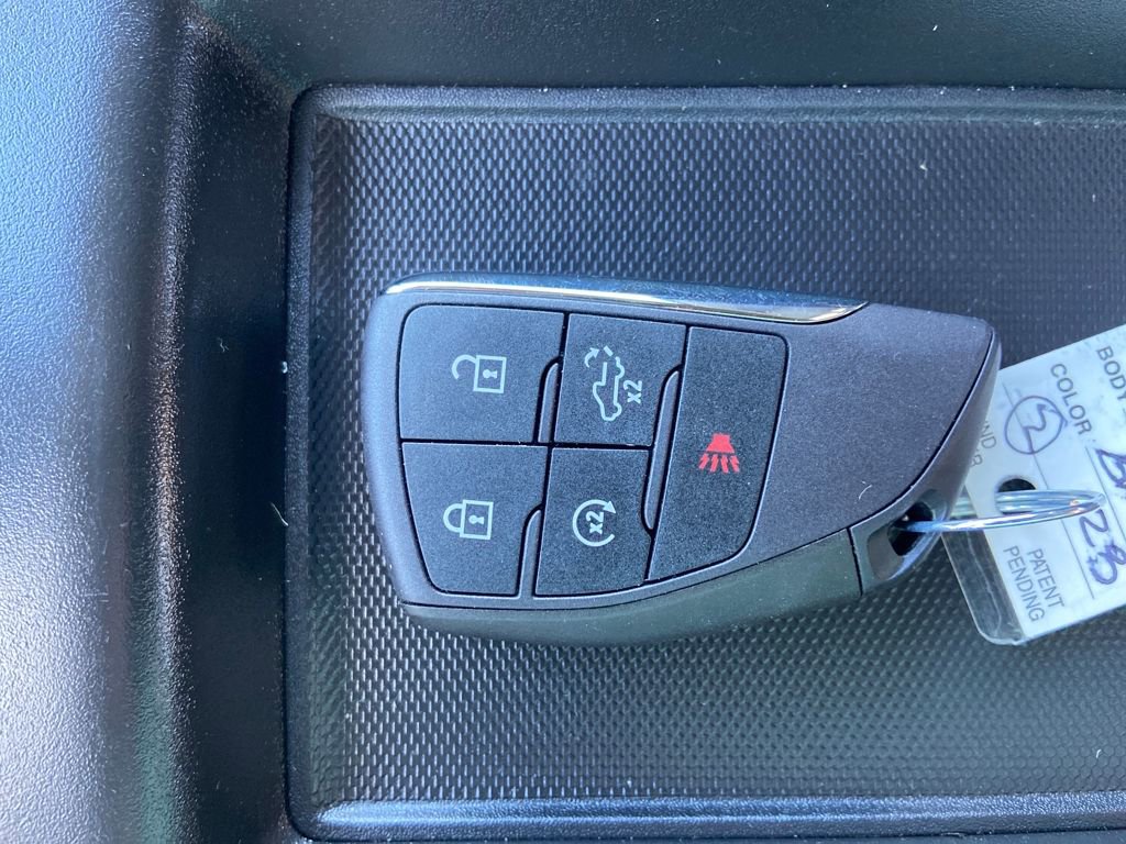 Used 2023 Chevrolet Silverado 1500 LT image 34