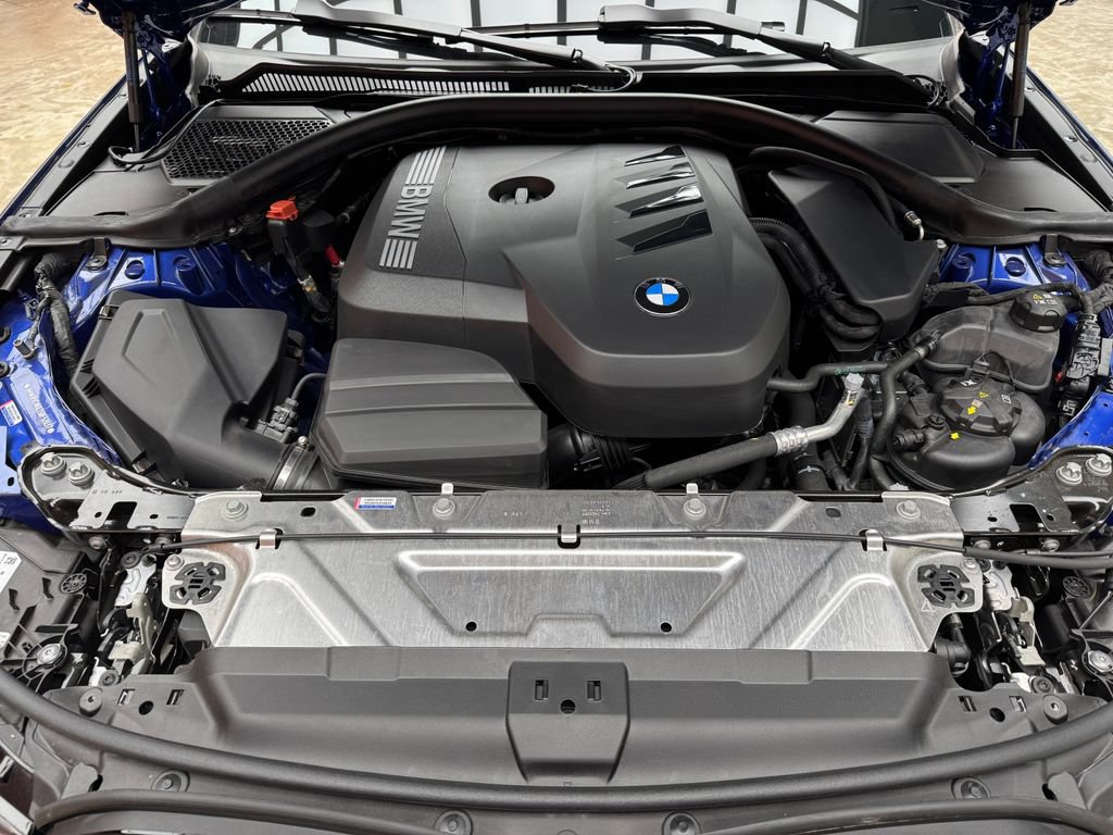Certified 2025 BMW 330i xDrive Sedan w/ M Sport Package AWD/4WD image 29