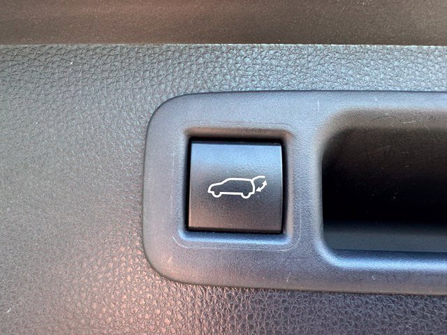 Certified 2022 Toyota Highlander XLE AWD/4WD image 13
