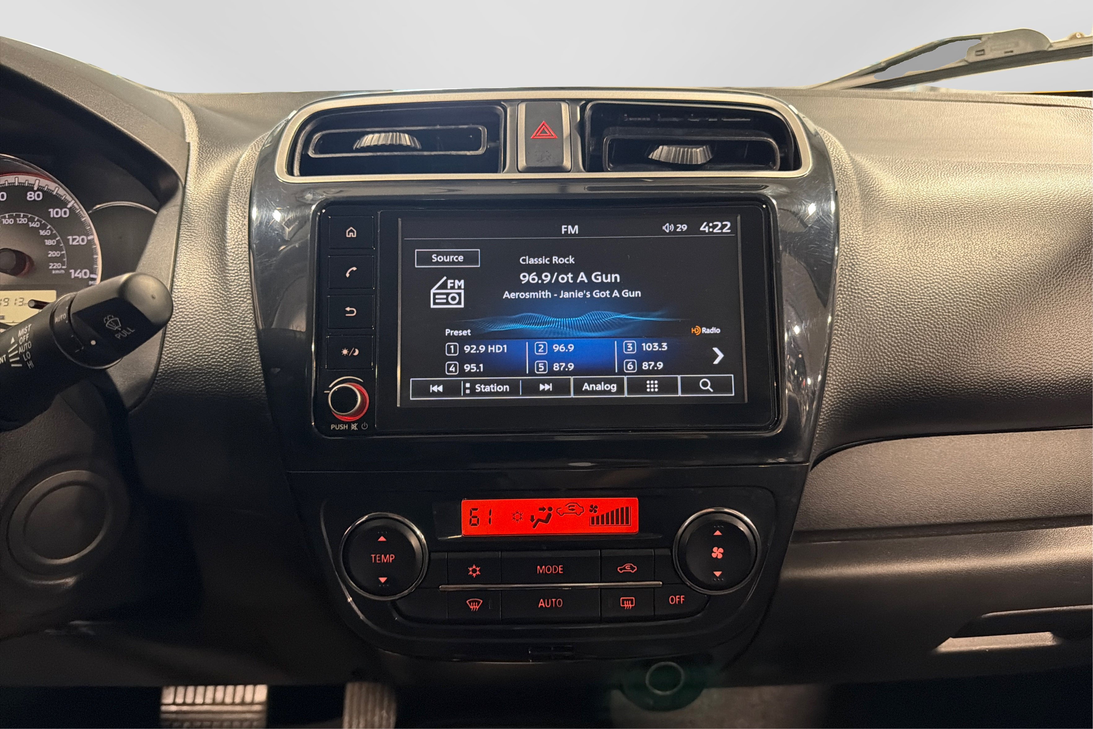 Used 2024 Mitsubishi Mirage G4 SE FWD image 27
