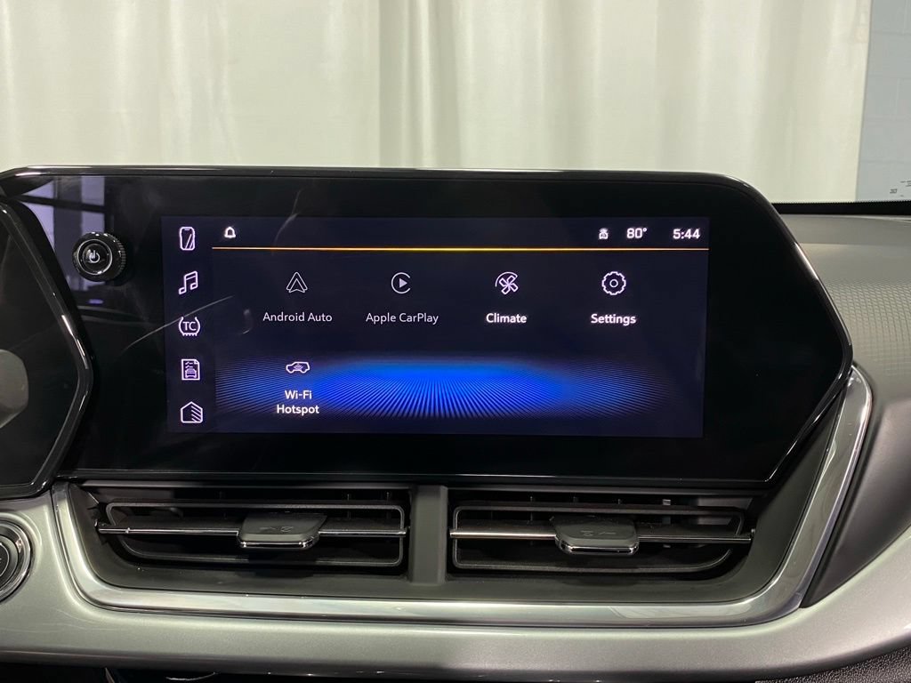 Used 2024 Chevrolet Trax LT FWD image 22