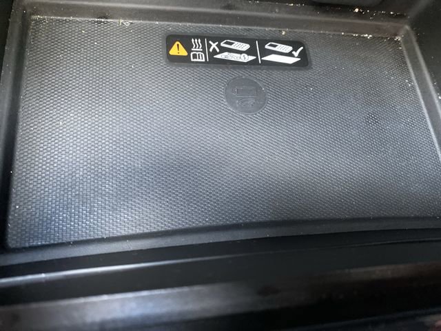 Used 2021 Buick Envision Avenir w/ Technology Package II image 28