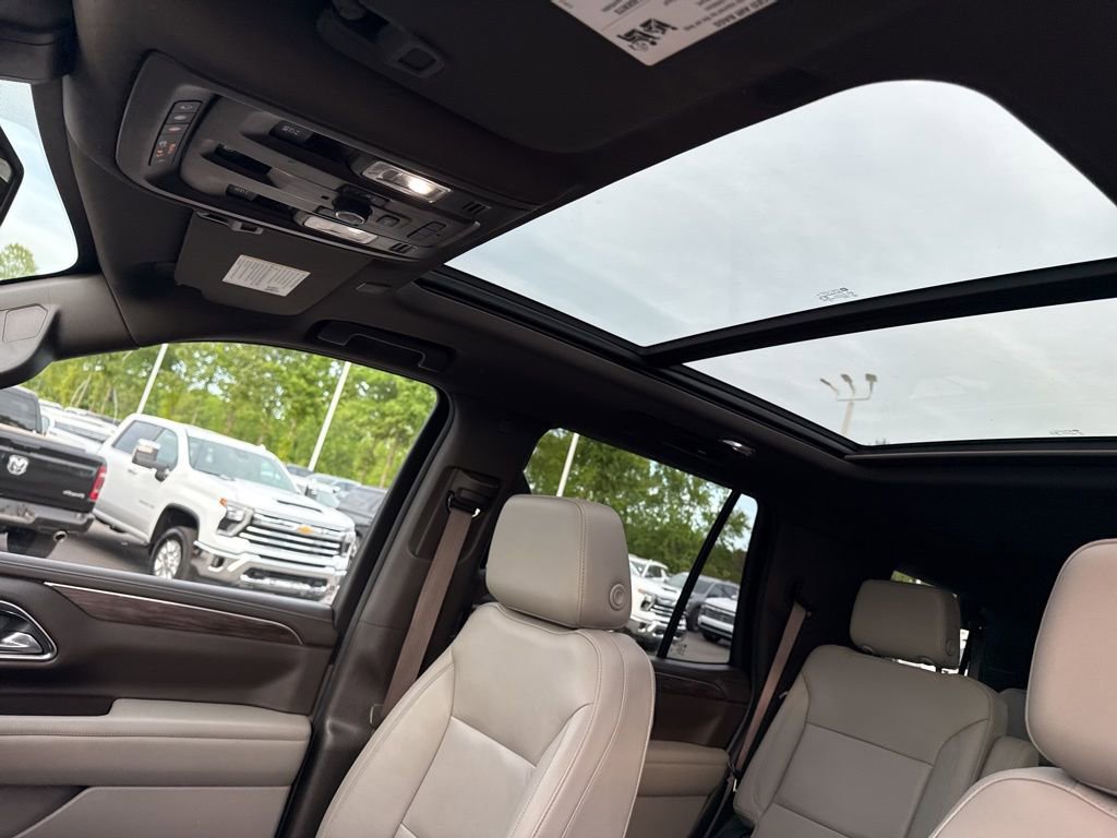 Used 2021 Chevrolet Tahoe Z71 w/ Z71 Signature Package AWD/4WD image 10