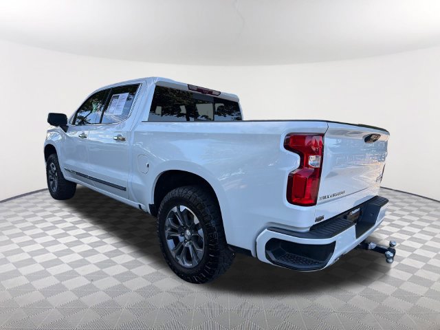 Used 2024 Chevrolet Silverado 1500 High Country w/ Technology Package AWD/4WD image 7