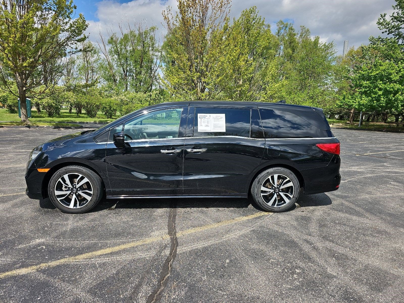 Used 2020 Honda Odyssey Elite image 2