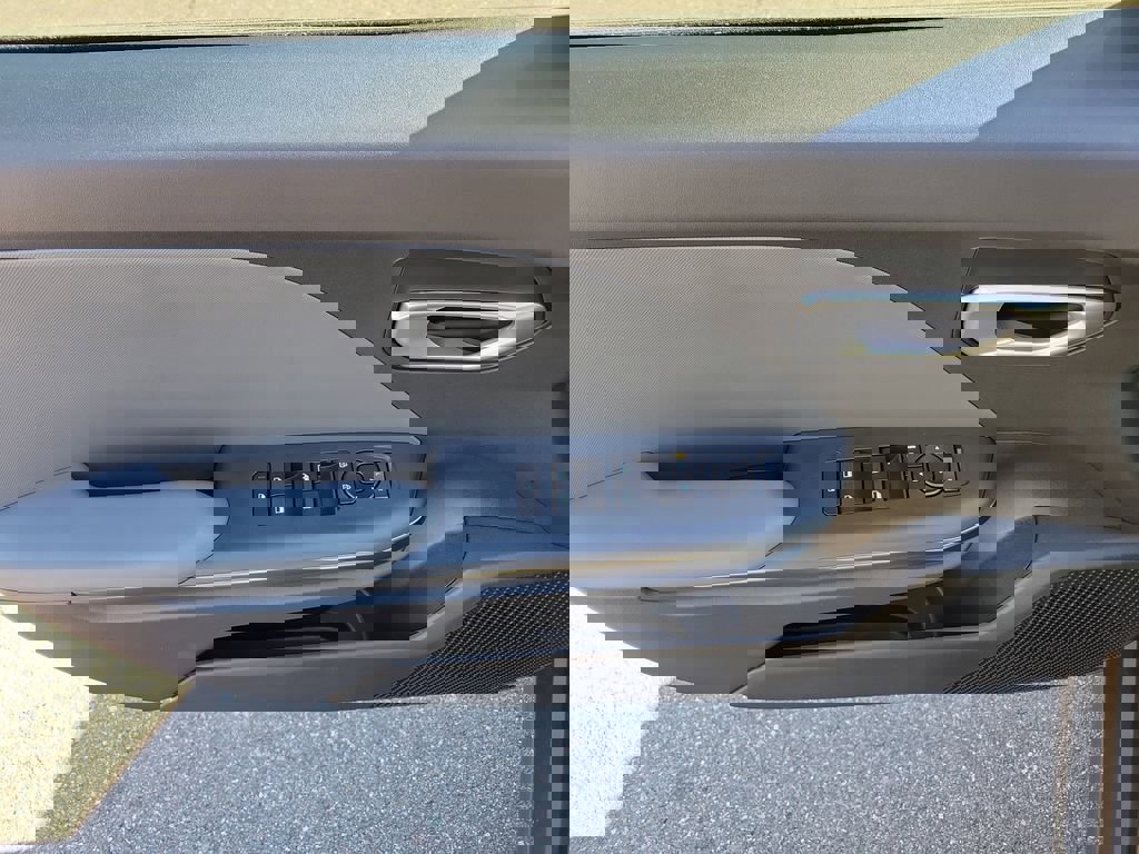 New 2026 Kia K4 LXS image 18