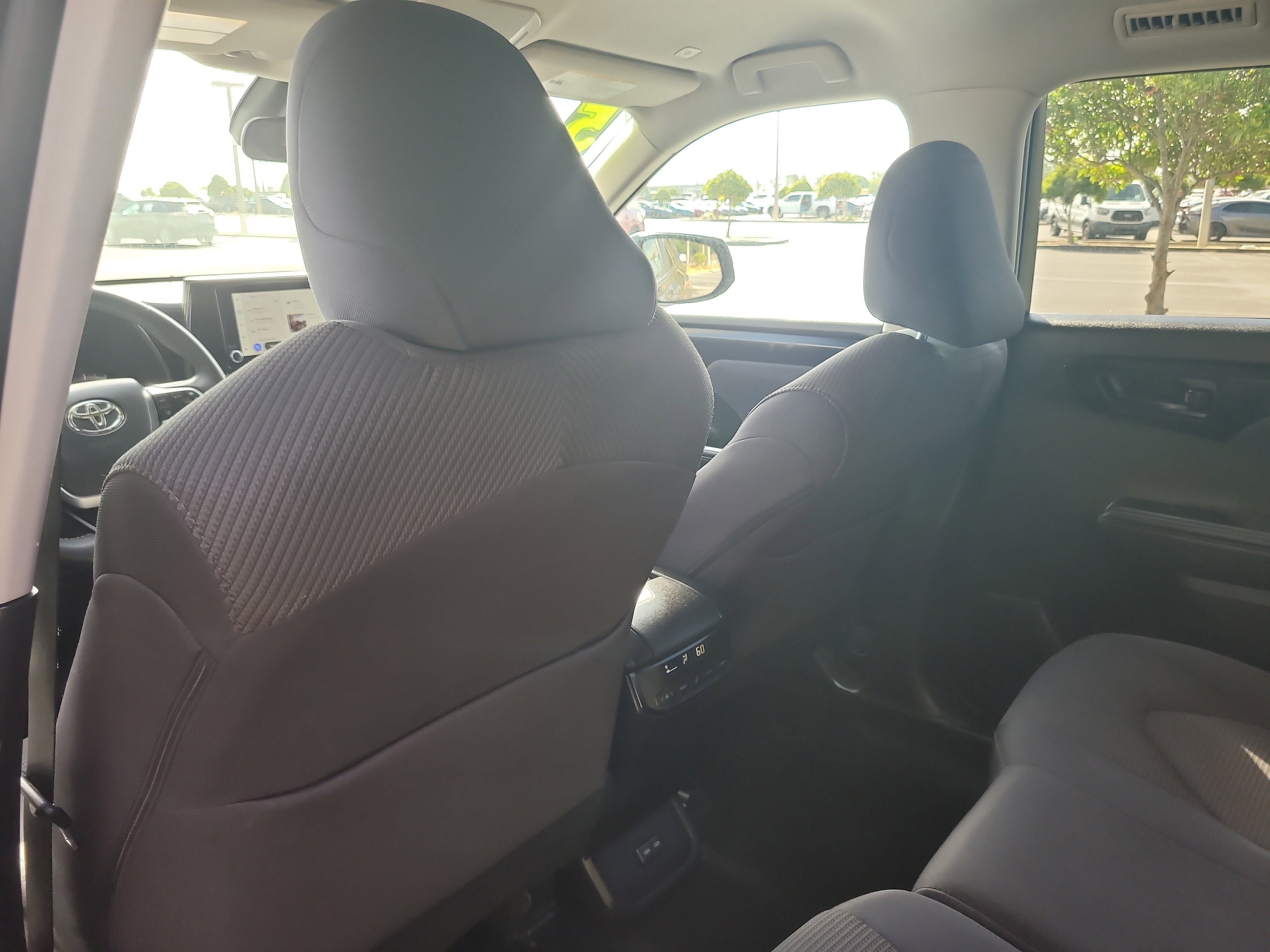 Certified 2025 Toyota Highlander LE image 14