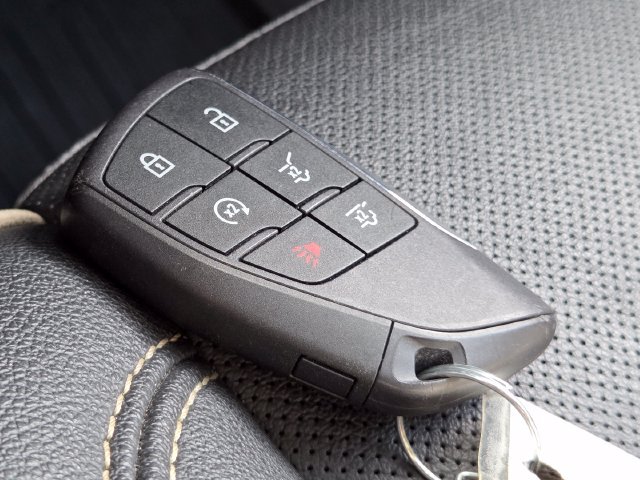 Used 2023 GMC Yukon SLT w/ SLT Luxury Package AWD/4WD image 37